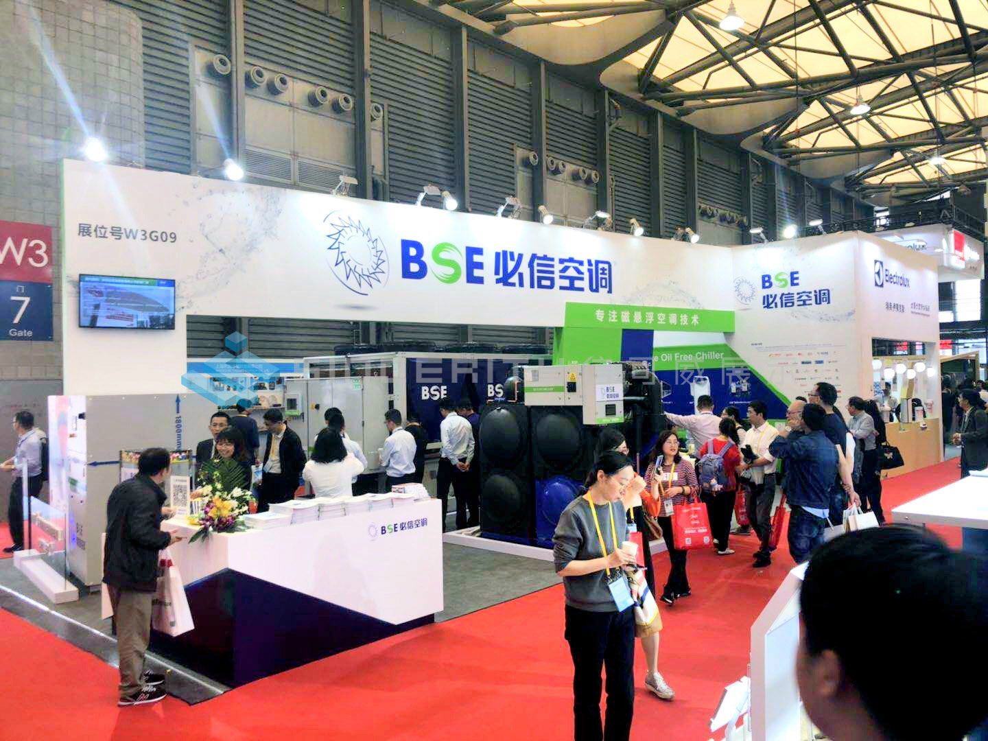 必信空調展臺設計現場圖 必信空調展臺設計現場圖