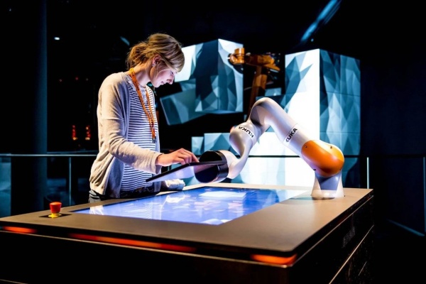 機器人企業展廳設計案例